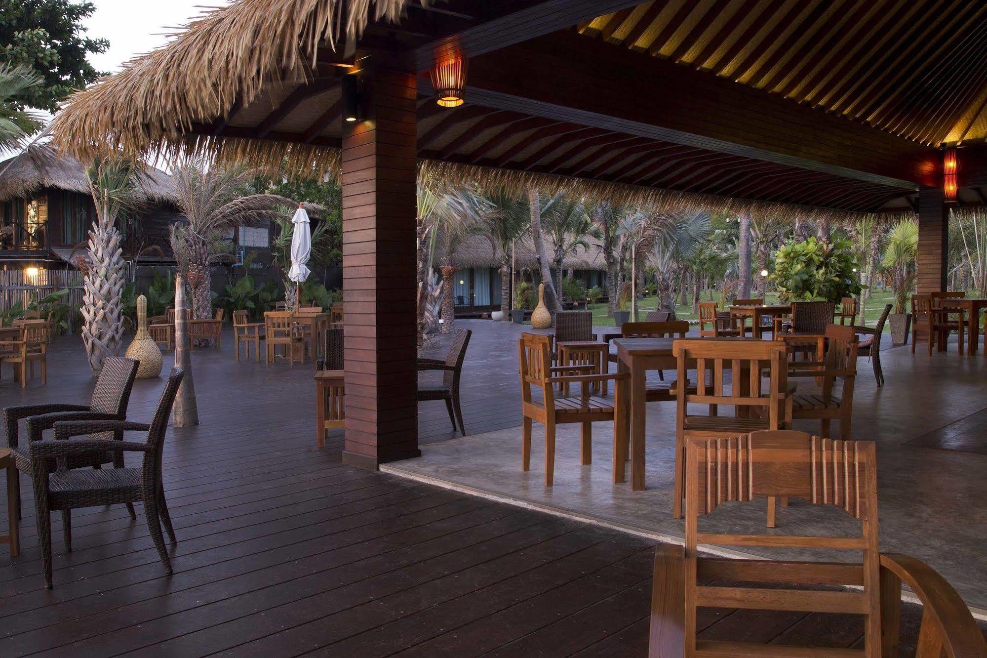 Mali Resort Sunrise Beach Koh Lipe Bagian luar foto