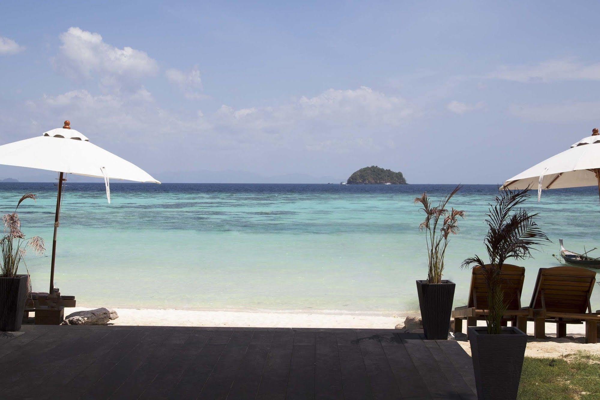 Mali Resort Sunrise Beach Koh Lipe Bagian luar foto